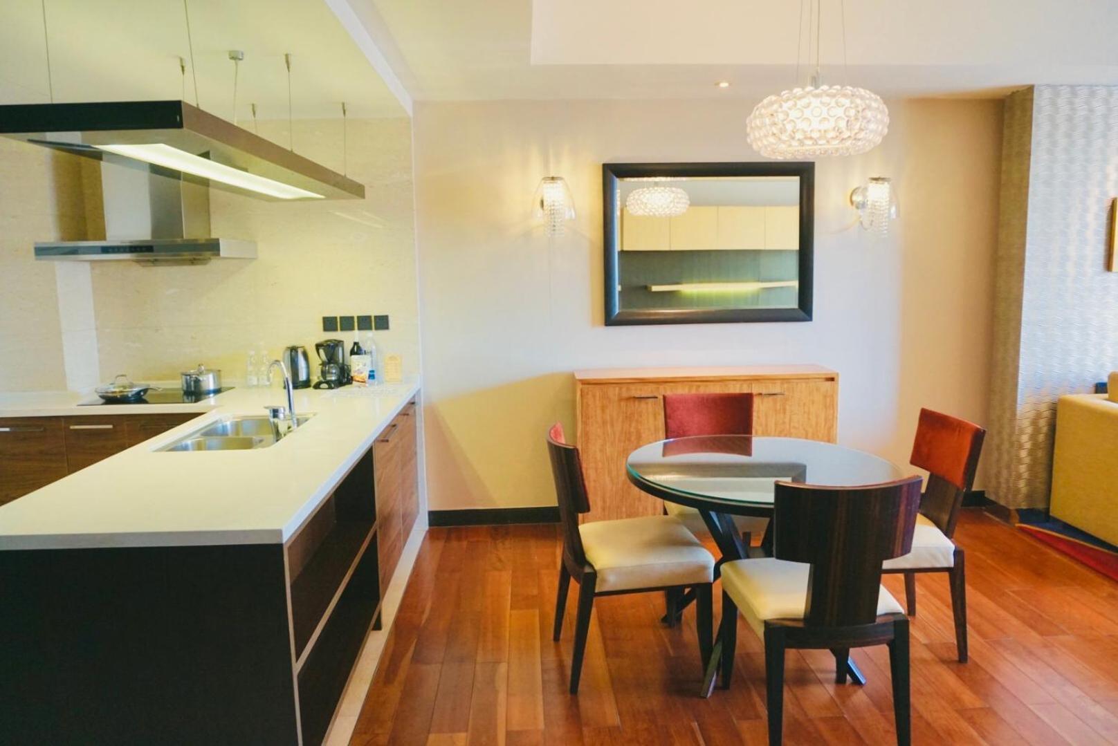The Sandalwood Beijing Marriott Executive Apartments Exterior photo