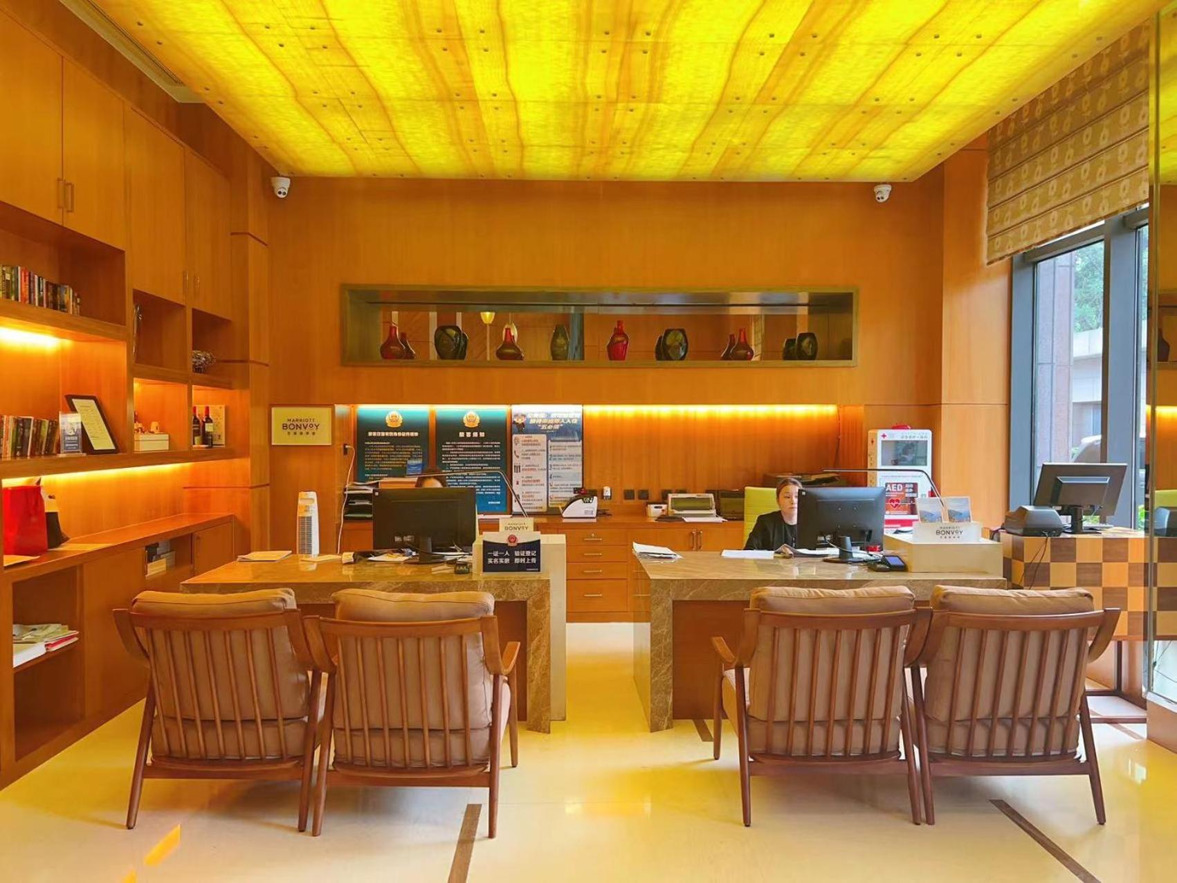 The Sandalwood Beijing Marriott Executive Apartments Exterior photo